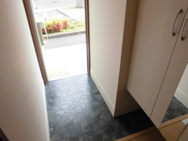 カーサオブローゼの玄関