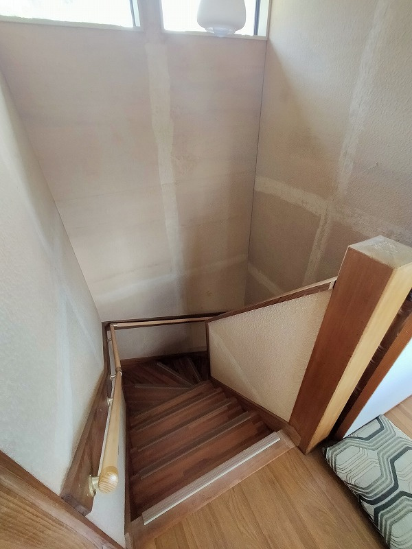 大和町一戸建のその他|階段