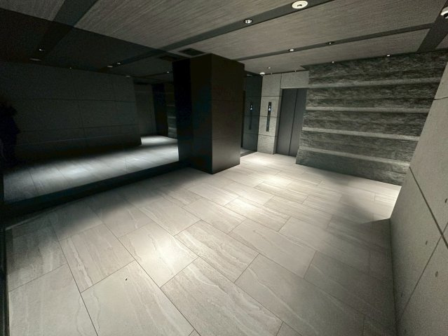 S-RESIDENCE難波大国町Unoのロビー