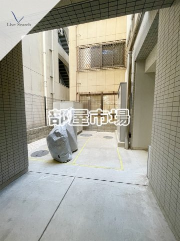 日神デュオステージ浅草松が谷のその他共用部分|バイク置き場