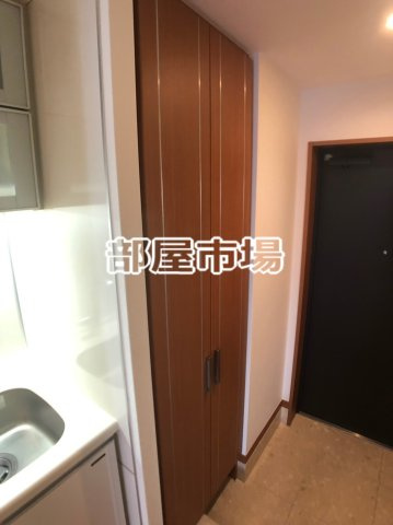 日神デュオステージ浅草松が谷の玄関|シューズボックス