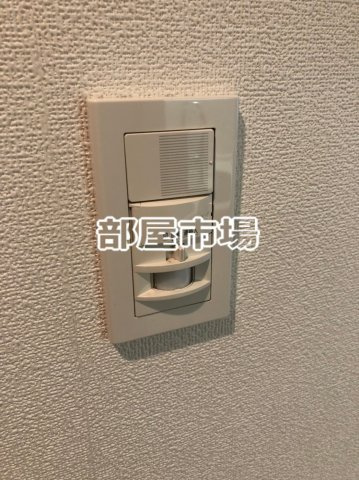 日神デュオステージ浅草松が谷の設備|人感センサー付き照明