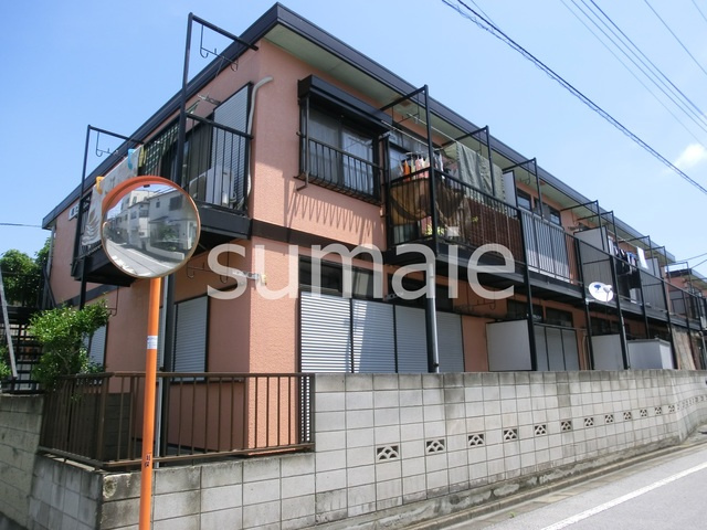 桜ビラＢ棟の外観|川沿いの静かな住環境です♪南向きです。