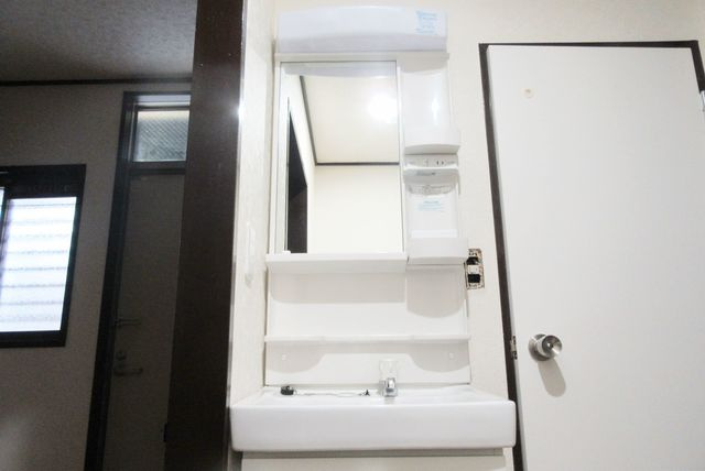 桜ビラＢ棟の洗面所|洗面所です☆