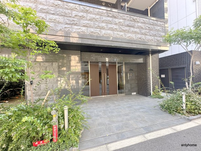 ファステート大阪ドームシティ　仲介手数料無料のエントランス