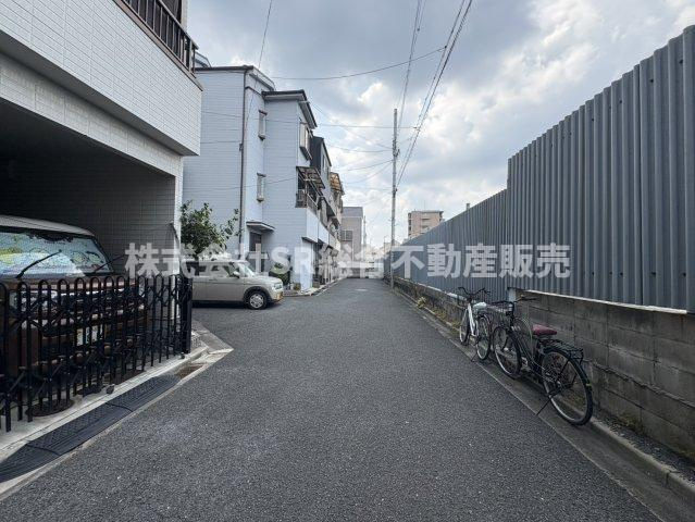 稲葉2丁目中古戸建の前面道路含む現地写真|前面道路含む現地写真です