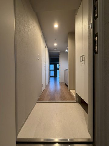 WORVE大阪本町の玄関