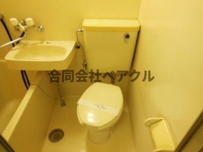 【トイレ】 | ヴィラビアンカⅢ | コンパクトで使いやすいトイレです