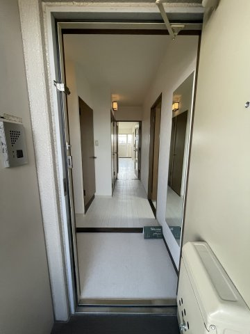 パルティール田中の玄関