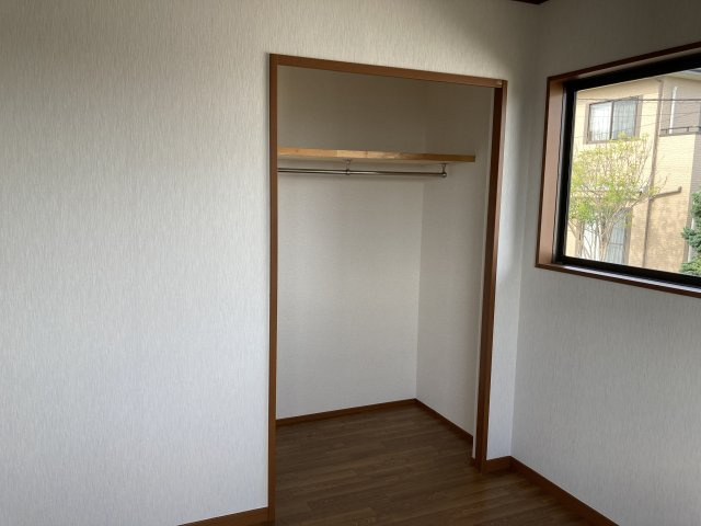 大字小串　２階建て　4SLDKの収納
