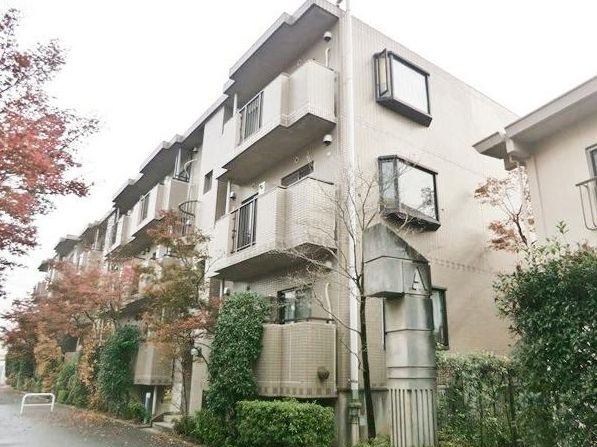 ドルフヤマノウチA棟
