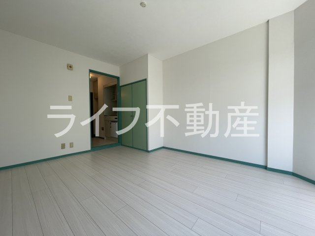 エンゼルハイツ桜町の居間・リビング