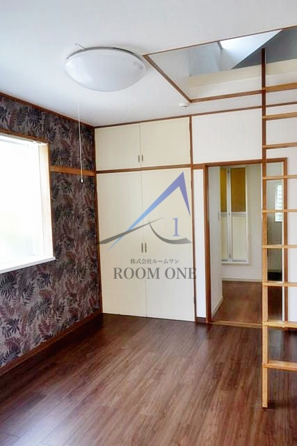 ＯＭハイツの居間・リビング|洋室のお部屋です。