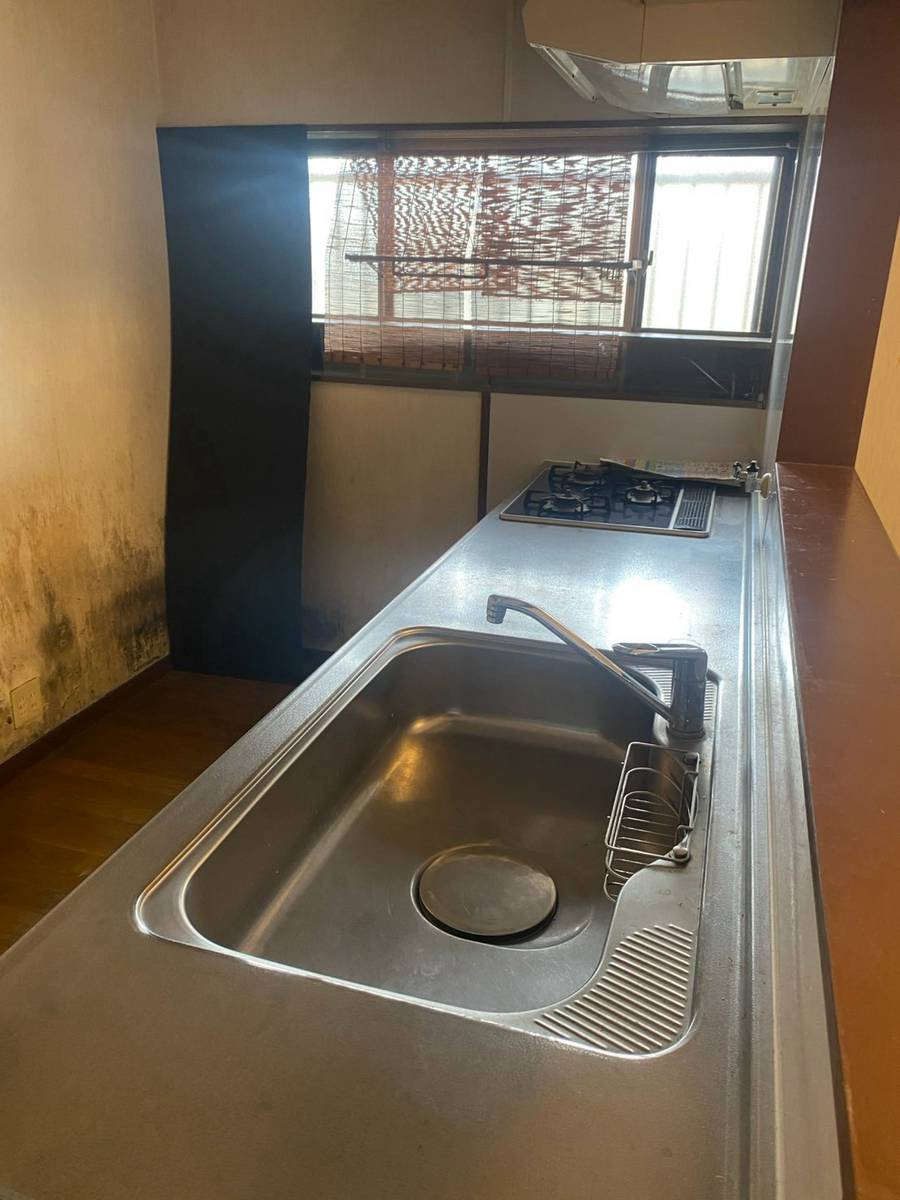 岩出市岡田　中古戸建のキッチン