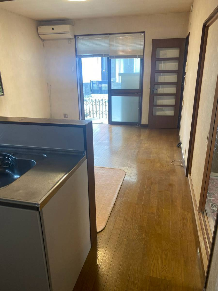 岩出市岡田　中古戸建の居間・リビング