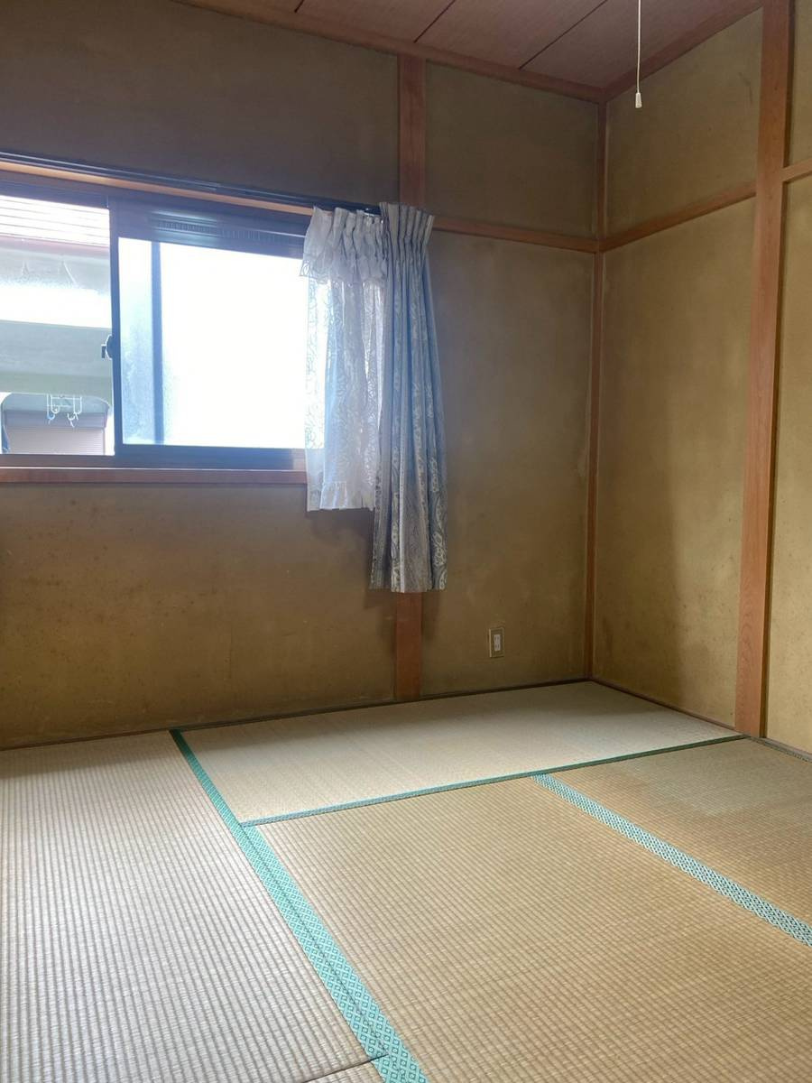 岩出市岡田　中古戸建の和室