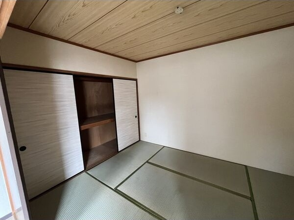 ロアール赤池の和室