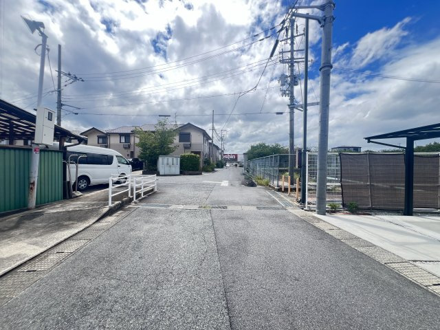 橿原市土橋町の前面道路含む現地写真