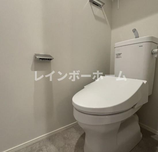 GRADUS矢切【仲介手数料：50％OFF】対象物件！のトイレ|落ち着いた色調のトイレです