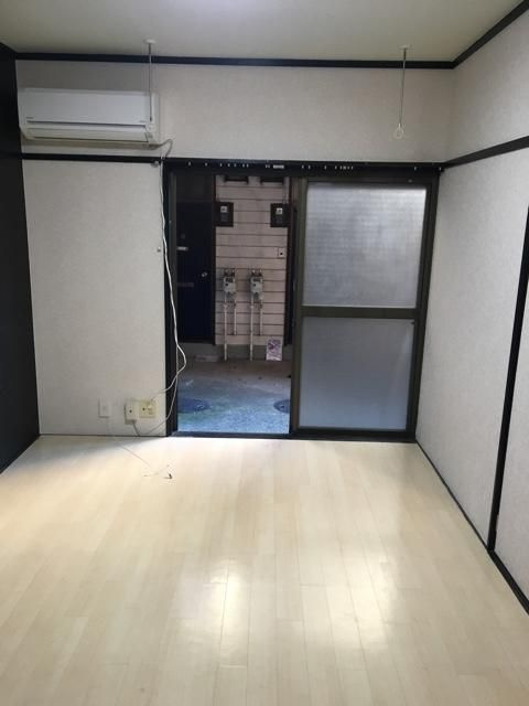 コーポいつきの居間・リビング