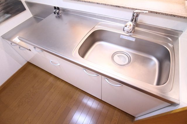 シャトーシモハタ3のキッチン