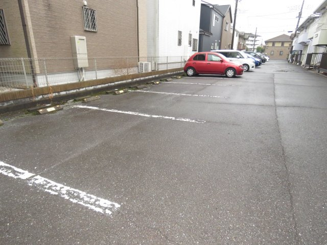 メゾン志藤Bの駐車場