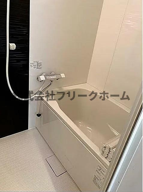 三鷹市上連雀７丁目の賃貸マンションの浴室
