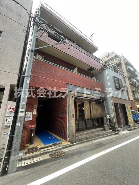キャッスルマンション西新宿の外観