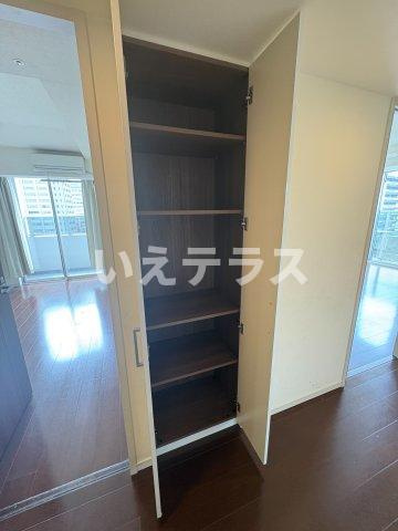 プラウドタワー神戸県庁前の収納