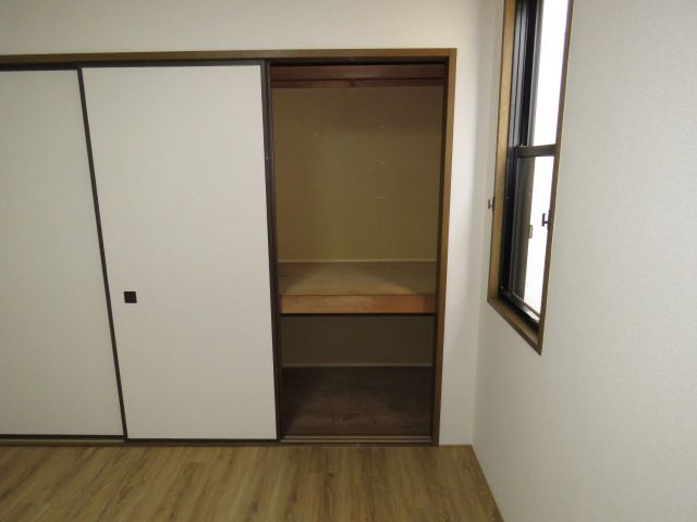リッツハウスAの収納|101号室は和室となります