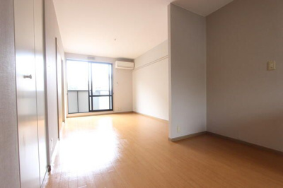 【居間・リビング】 | ユーサンパレスＣ | ※同物件、同タイプのお部屋です