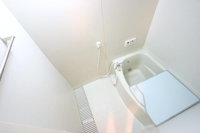 【浴室】 | ユーサンパレスＣ | ※同物件・同タイプの写真です