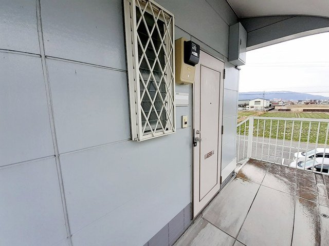 フラット長松Ｂのエントランス