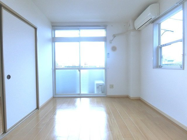 フラット長松Ｂの居間・リビング