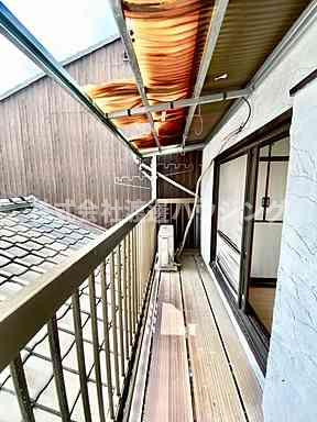 Re.Terrace大東町のバルコニー