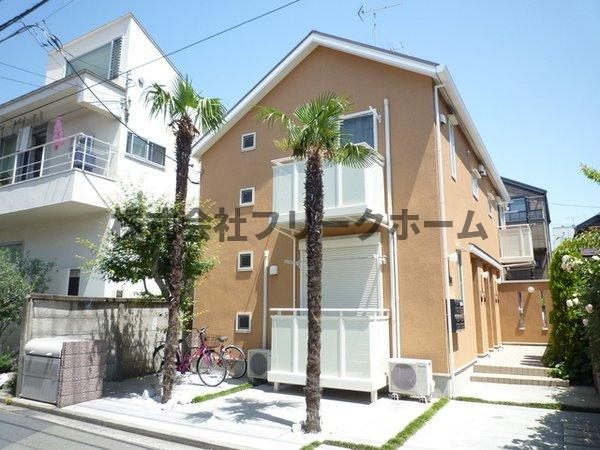 武蔵野市中町２丁目のアパートの外観