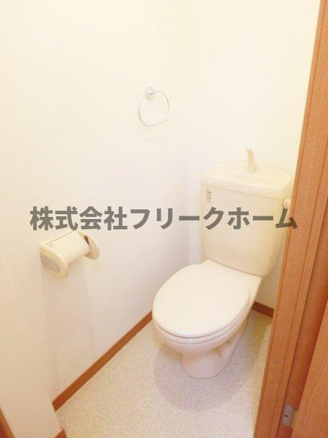武蔵野市中町２丁目のアパートのトイレ