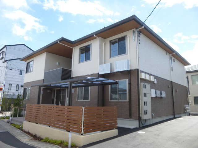シャーメゾン カープ