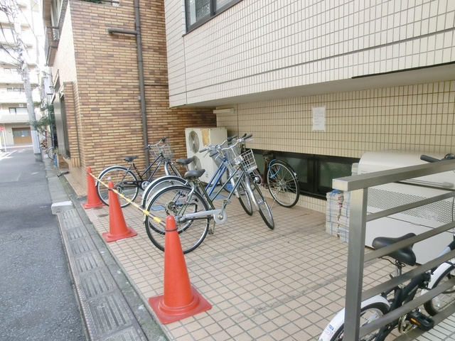 駒込ＭＳビルのその他共用部分|自転車置き場もしっかりあります。