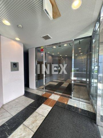 横浜市旭区鶴ケ峰２丁目の賃貸マンションのエントランス
