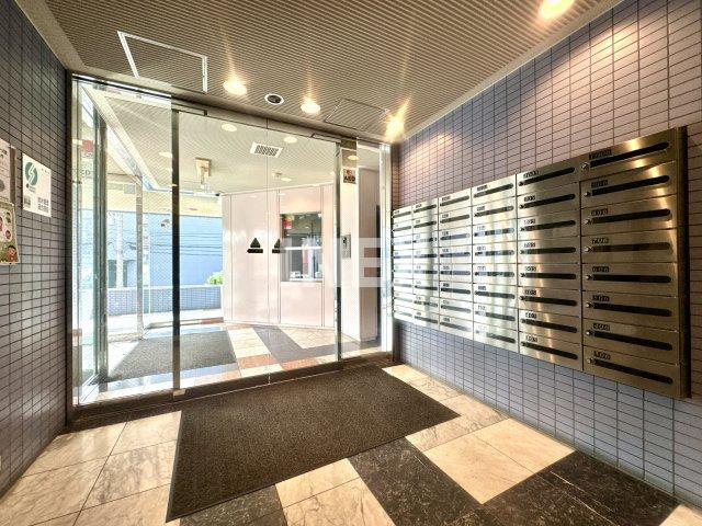 横浜市旭区鶴ケ峰２丁目の賃貸マンションのロビー