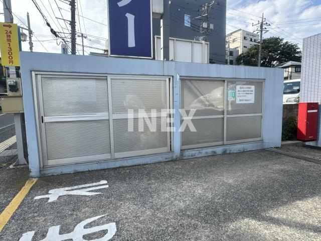 横浜市旭区鶴ケ峰２丁目の賃貸マンションの駐車場