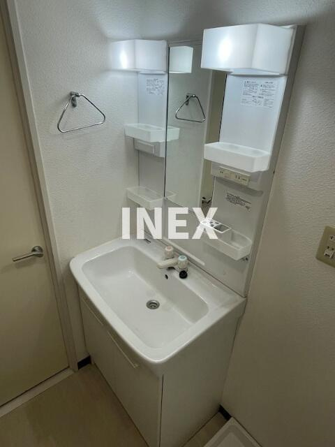 横浜市旭区鶴ケ峰２丁目の賃貸マンションの洗面所
