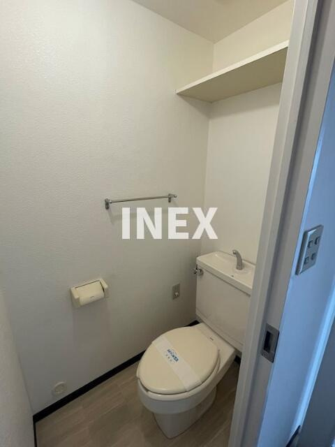 横浜市旭区鶴ケ峰２丁目の賃貸マンションのトイレ