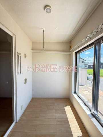 リヴェール恋町 Ⅰのバルコニー|外からの目が気にならないバルコニーで洗濯物が干せます