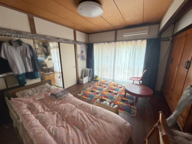 佐伯市鶴見 4LDK 中古一戸建ての洋室
