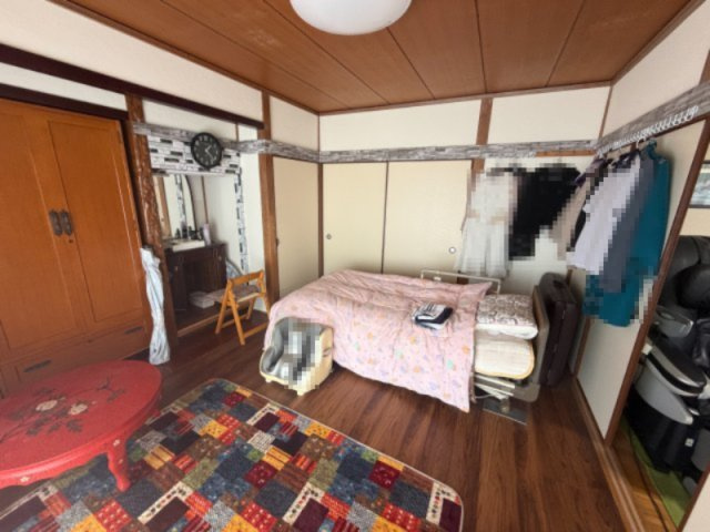 佐伯市鶴見 4LDK 中古一戸建ての洋室