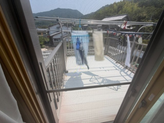 佐伯市鶴見 4LDK 中古一戸建てのバルコニー