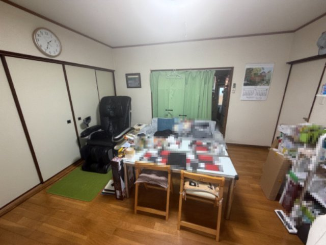 佐伯市鶴見 4LDK 中古一戸建ての居間・リビング