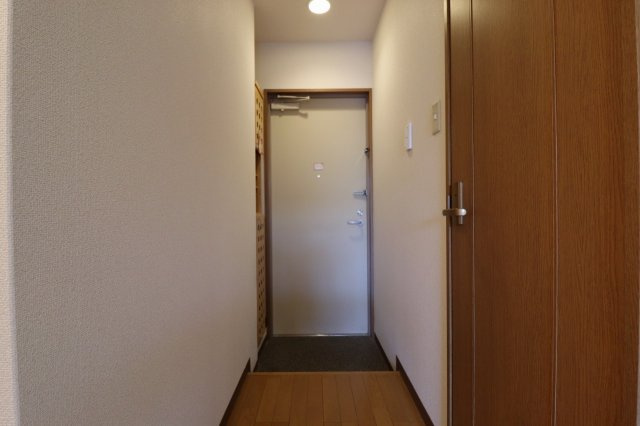 【玄関】 | ロイヤルクイーンズパーク関目